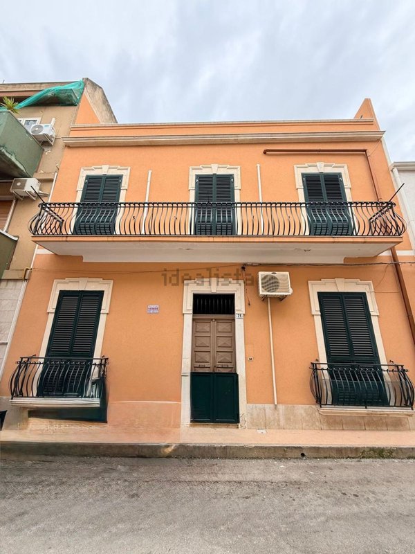casa indipendente in vendita ad Avola