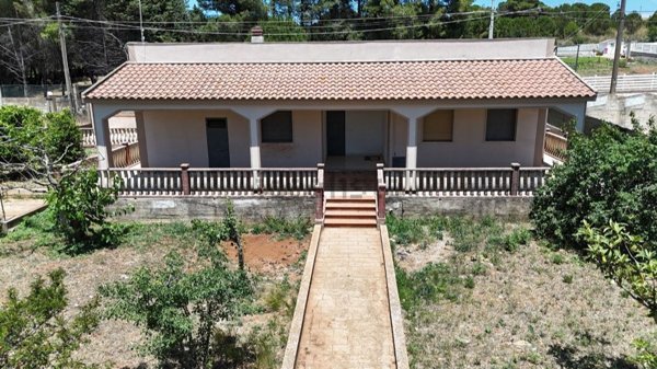 casa indipendente in vendita ad Avola