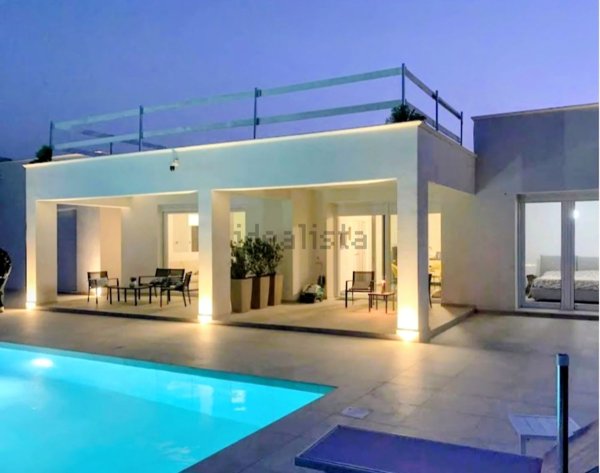 casa indipendente in vendita ad Avola