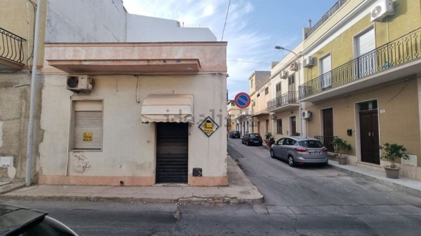 appartamento in vendita ad Avola