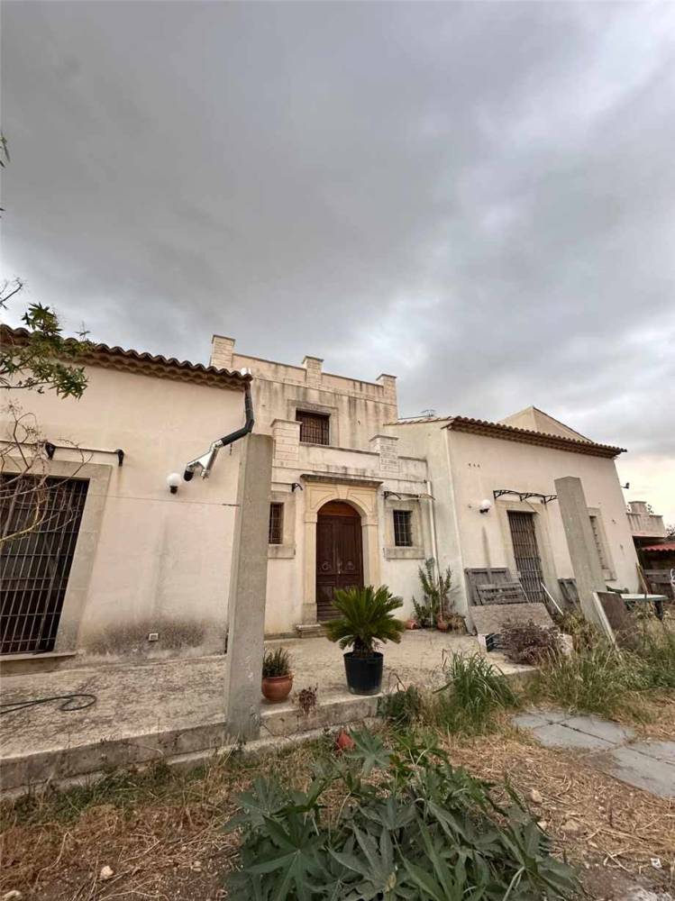 casa indipendente in vendita ad Avola