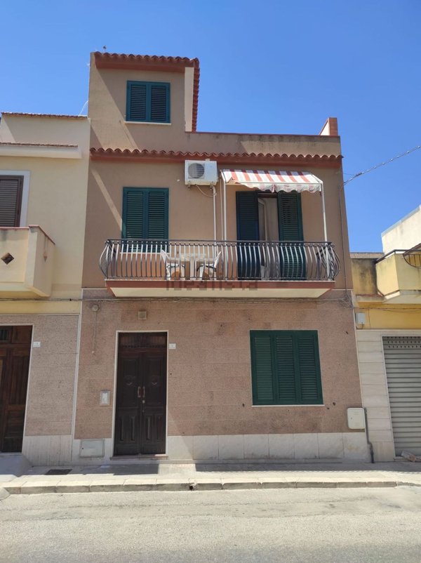 appartamento in vendita ad Avola