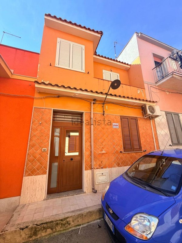 casa indipendente in vendita ad Avola