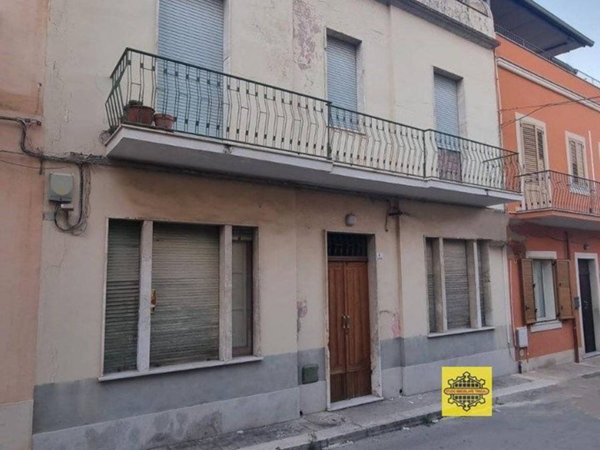 casa indipendente in vendita ad Avola