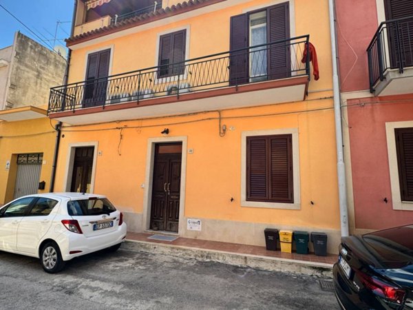 casa indipendente in vendita ad Avola