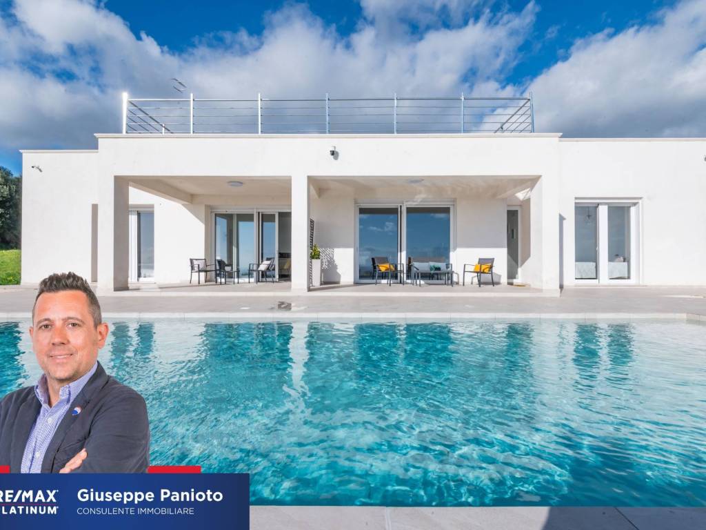 casa indipendente in vendita ad Avola