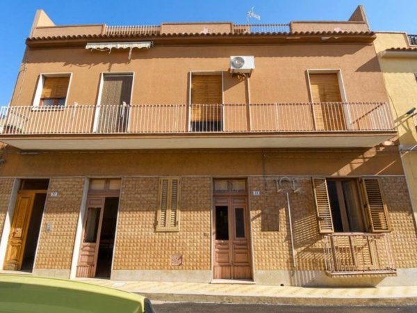 casa indipendente in vendita ad Avola