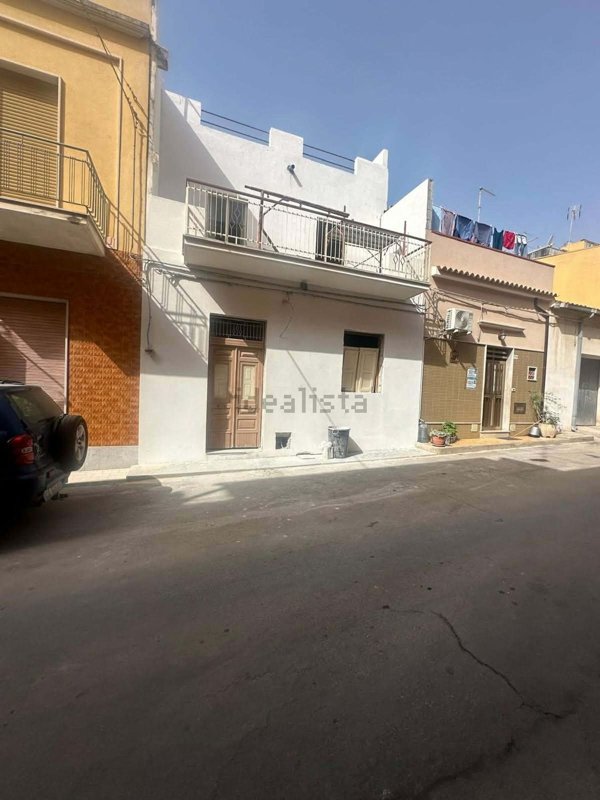 casa indipendente in vendita ad Avola