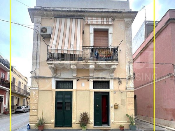 casa indipendente in vendita ad Avola