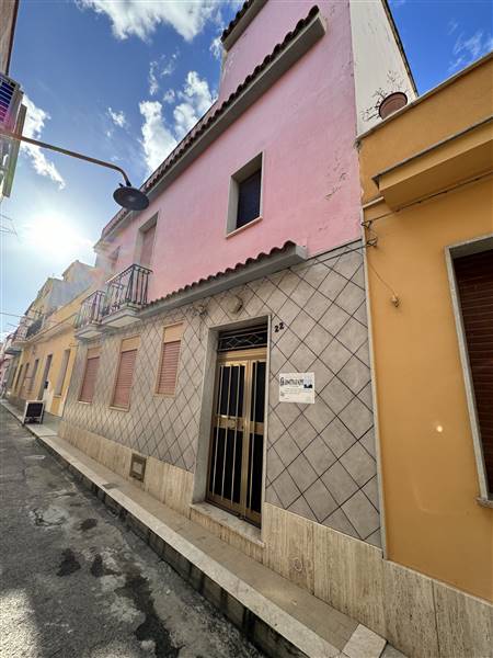 casa indipendente in vendita ad Avola
