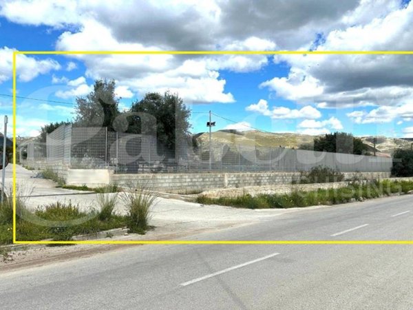 locale commerciale in vendita ad Avola