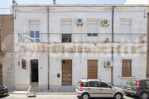 casa indipendente in vendita ad Avola
