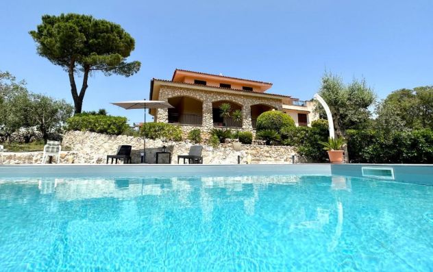 casa indipendente in vendita ad Avola