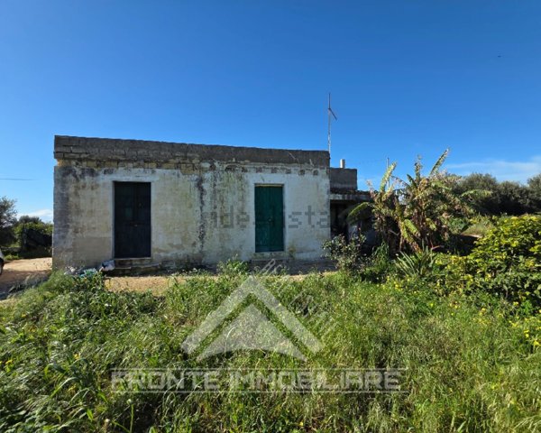 casa indipendente in vendita ad Avola