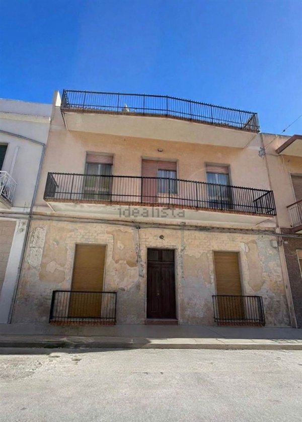 casa indipendente in vendita ad Avola