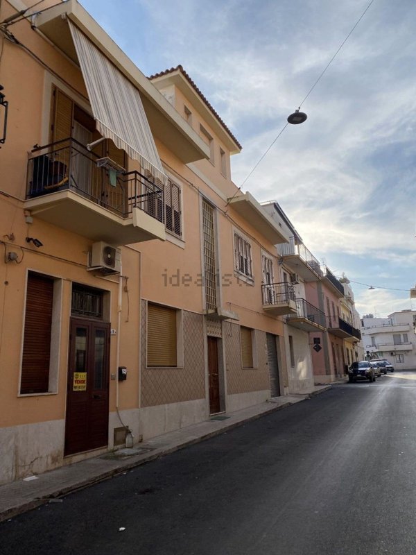 casa indipendente in vendita ad Avola