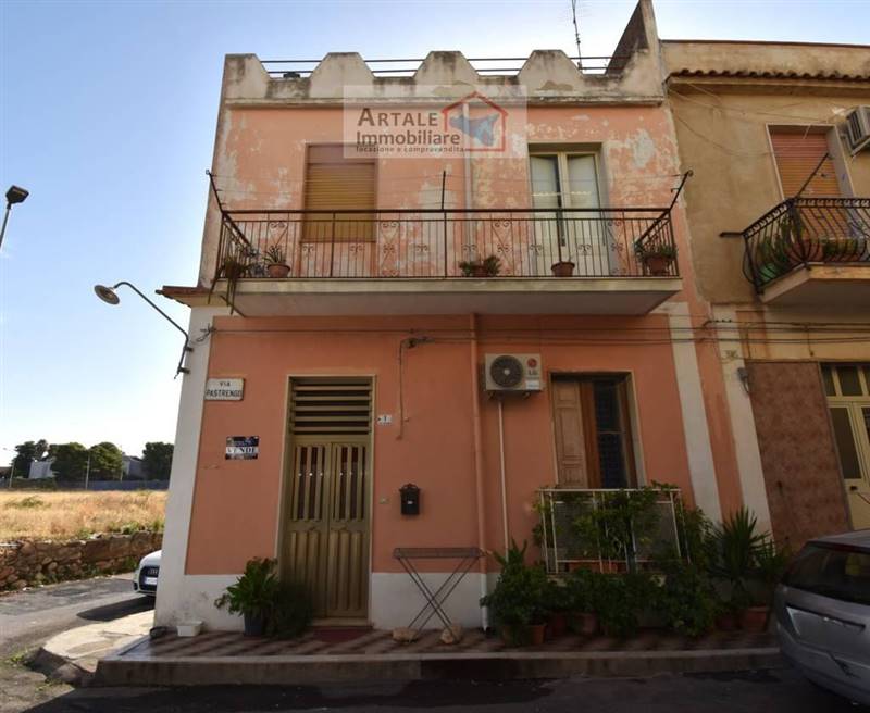 casa indipendente in vendita ad Avola