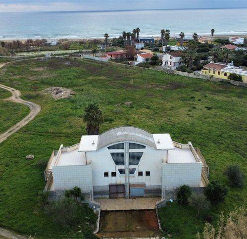 casa indipendente in vendita ad Avola in zona Piccio