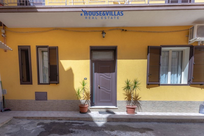 casa indipendente in vendita ad Avola