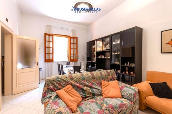 casa indipendente in vendita ad Avola