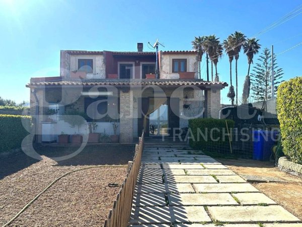 casa indipendente in vendita ad Avola