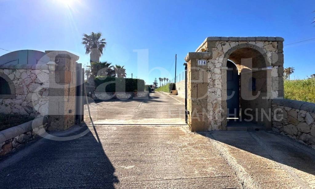 casa indipendente in vendita ad Avola