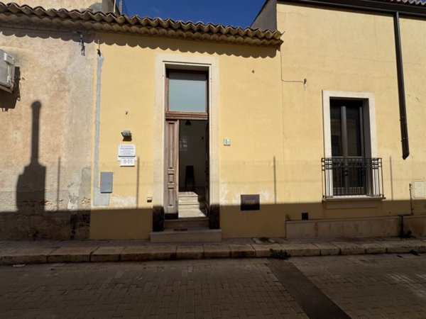 ufficio in vendita ad Avola