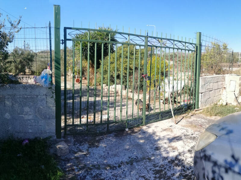 locale di sgombero in vendita ad Avola