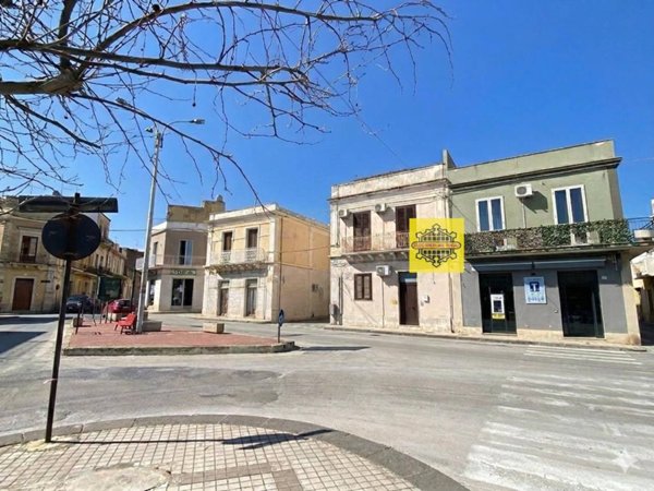 casa indipendente in vendita ad Avola