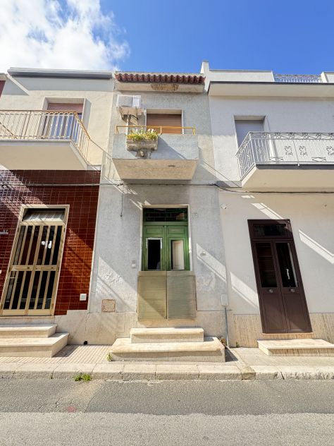 casa indipendente in vendita ad Avola