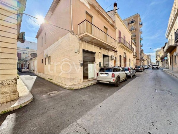 negozio in vendita ad Avola