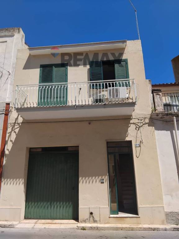 casa indipendente in vendita ad Avola
