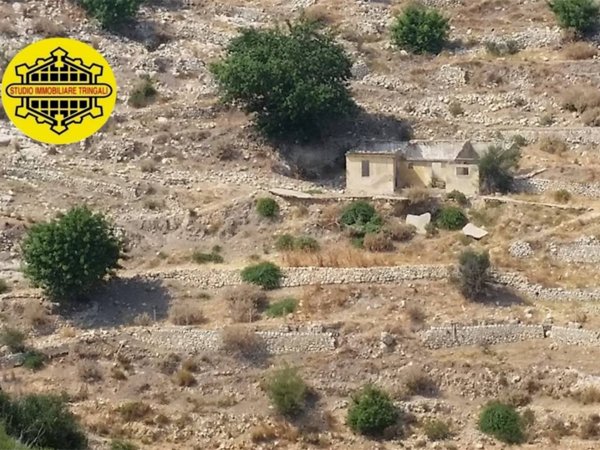 casa indipendente in vendita ad Avola