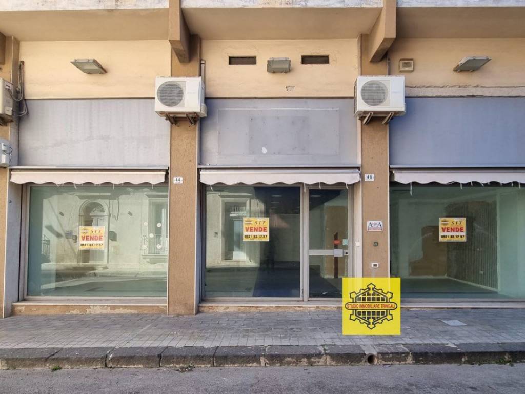 negozio in vendita ad Avola