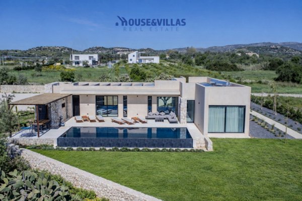 casa indipendente in vendita ad Avola