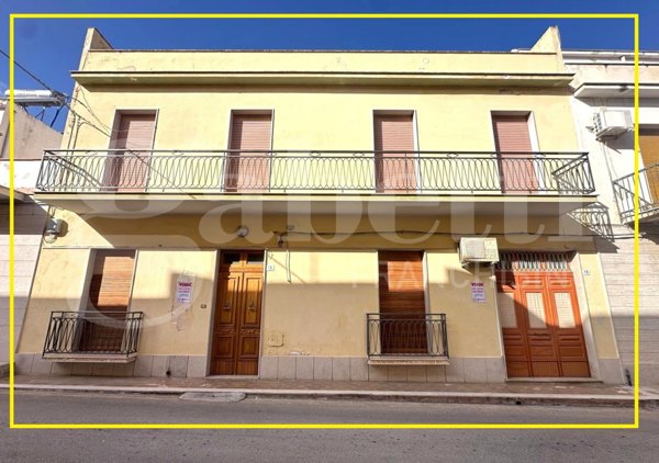 casa indipendente in vendita ad Avola