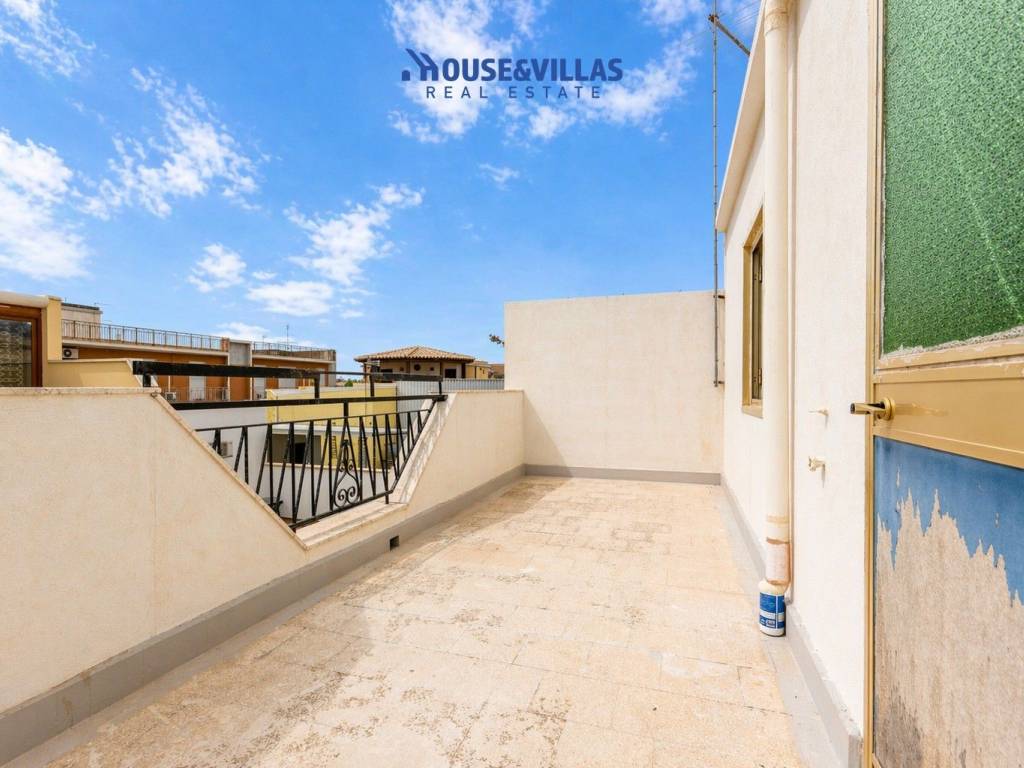 casa indipendente in vendita ad Avola