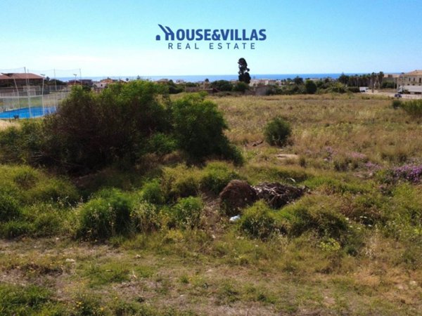 casa indipendente in vendita ad Avola in zona Falaride