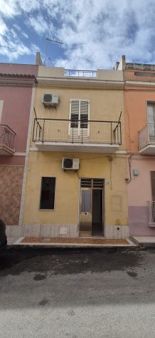 casa indipendente in vendita ad Avola