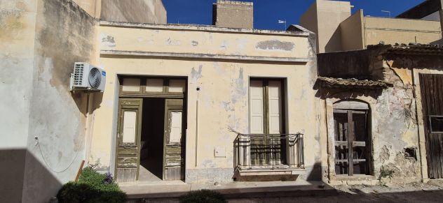 casa indipendente in vendita ad Avola