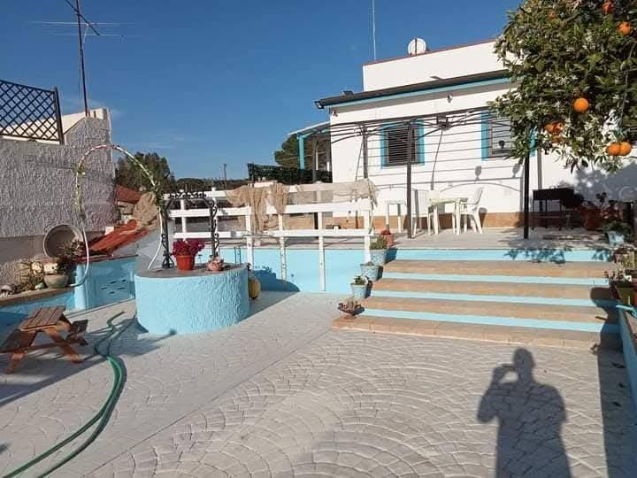 casa indipendente in vendita ad Avola in zona Gallina