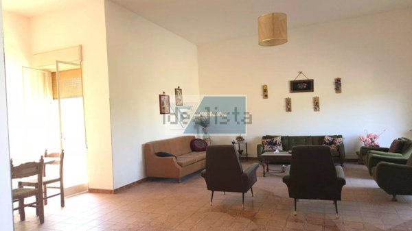 casa indipendente in vendita ad Avola in zona Montagna