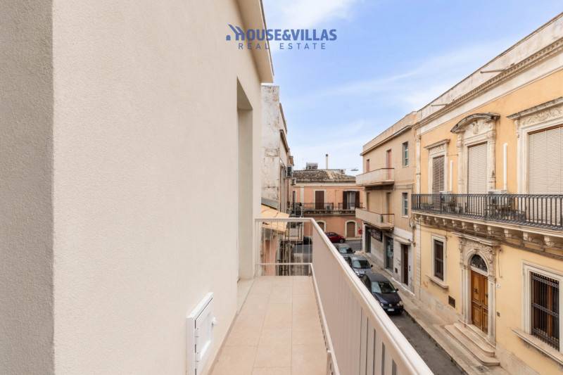 casa indipendente in vendita ad Avola