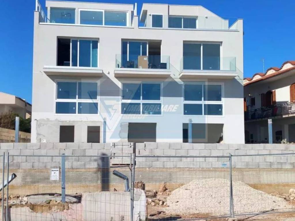 appartamento in vendita ad Avola in zona Falaride