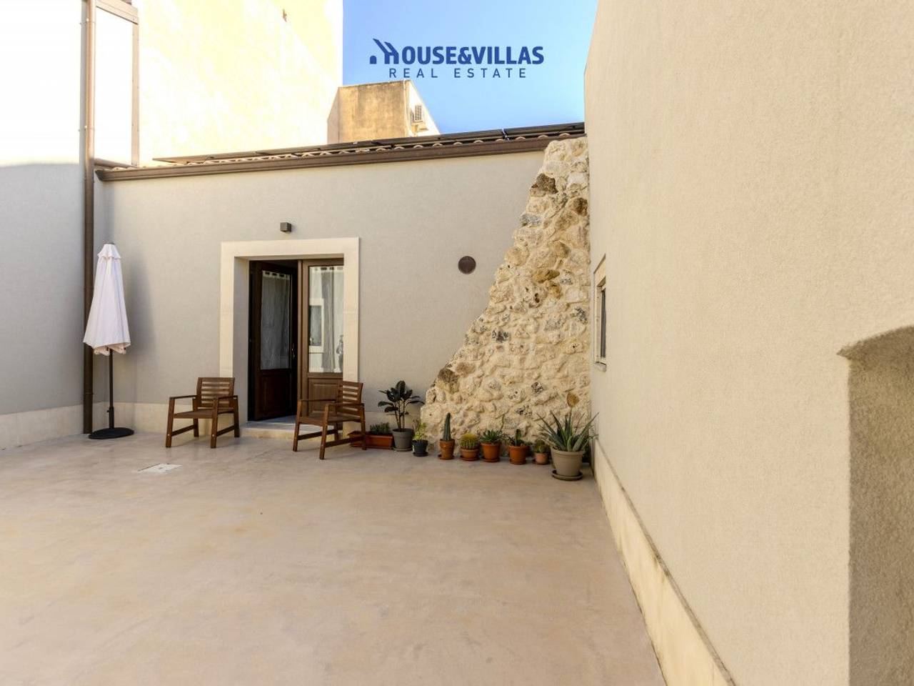 casa indipendente in vendita ad Avola