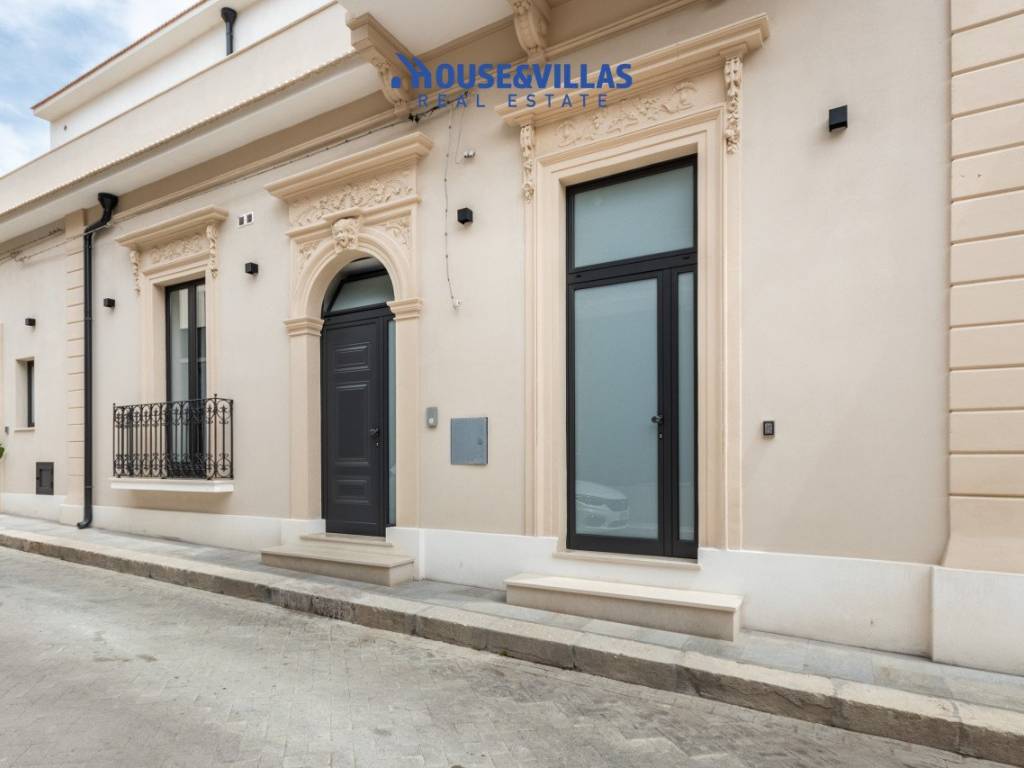 casa indipendente in vendita ad Avola