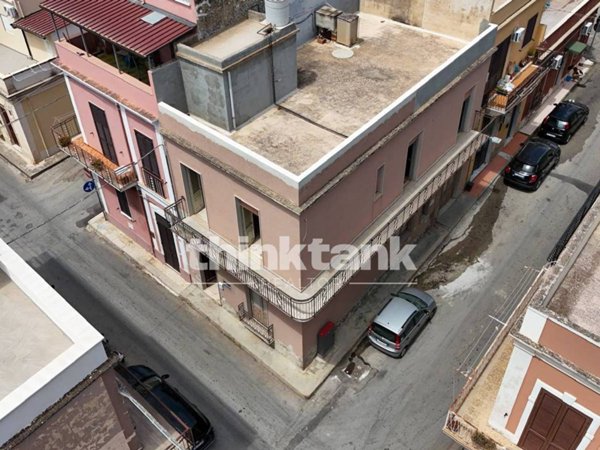 casa indipendente in vendita ad Avola