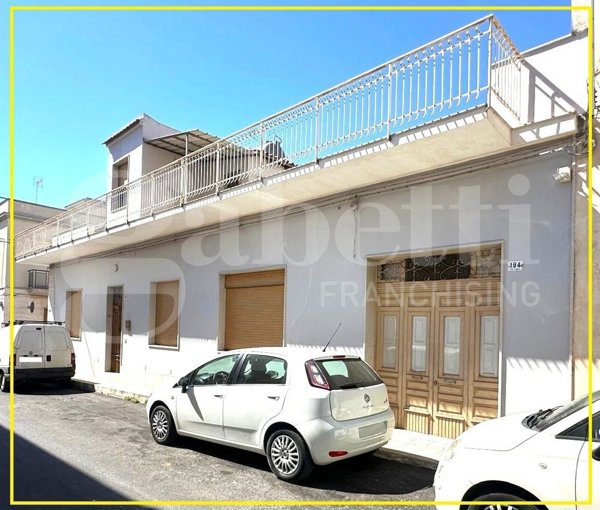 casa indipendente in vendita ad Avola