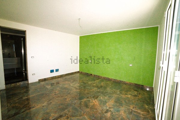 pentavano in vendita ad Avola in zona Cicerata