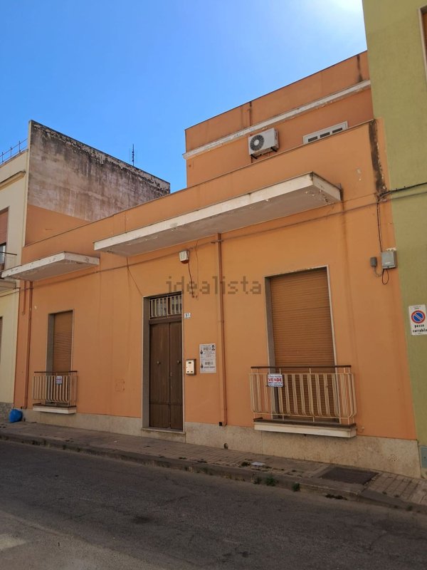 casa indipendente in vendita ad Avola